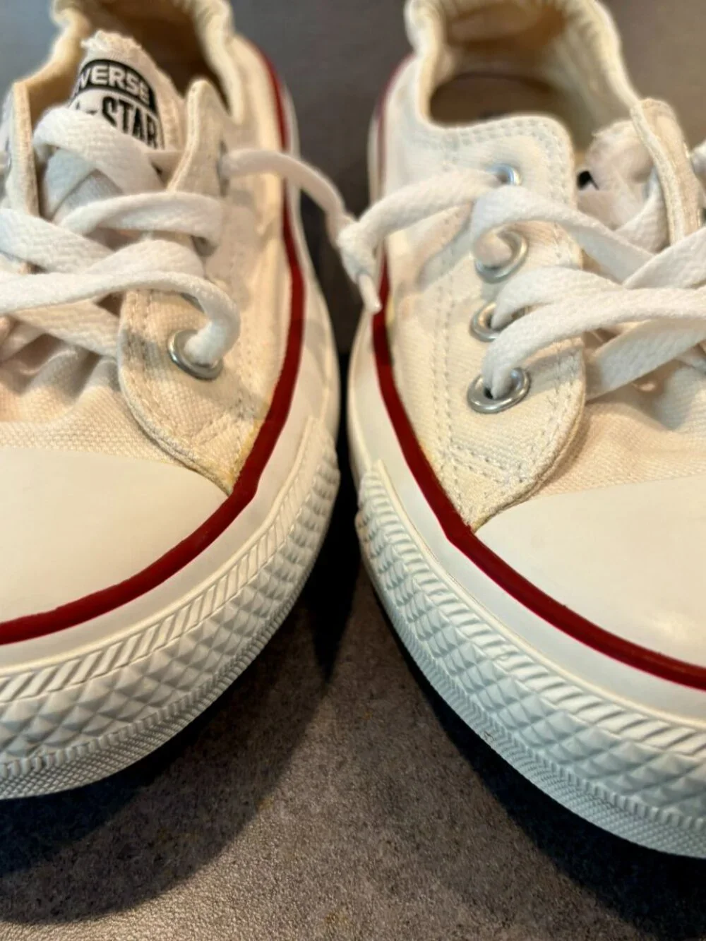 ~~Converse Chuck Taylor All Star Shoreline Slip-On White Women 6..GUC!!...